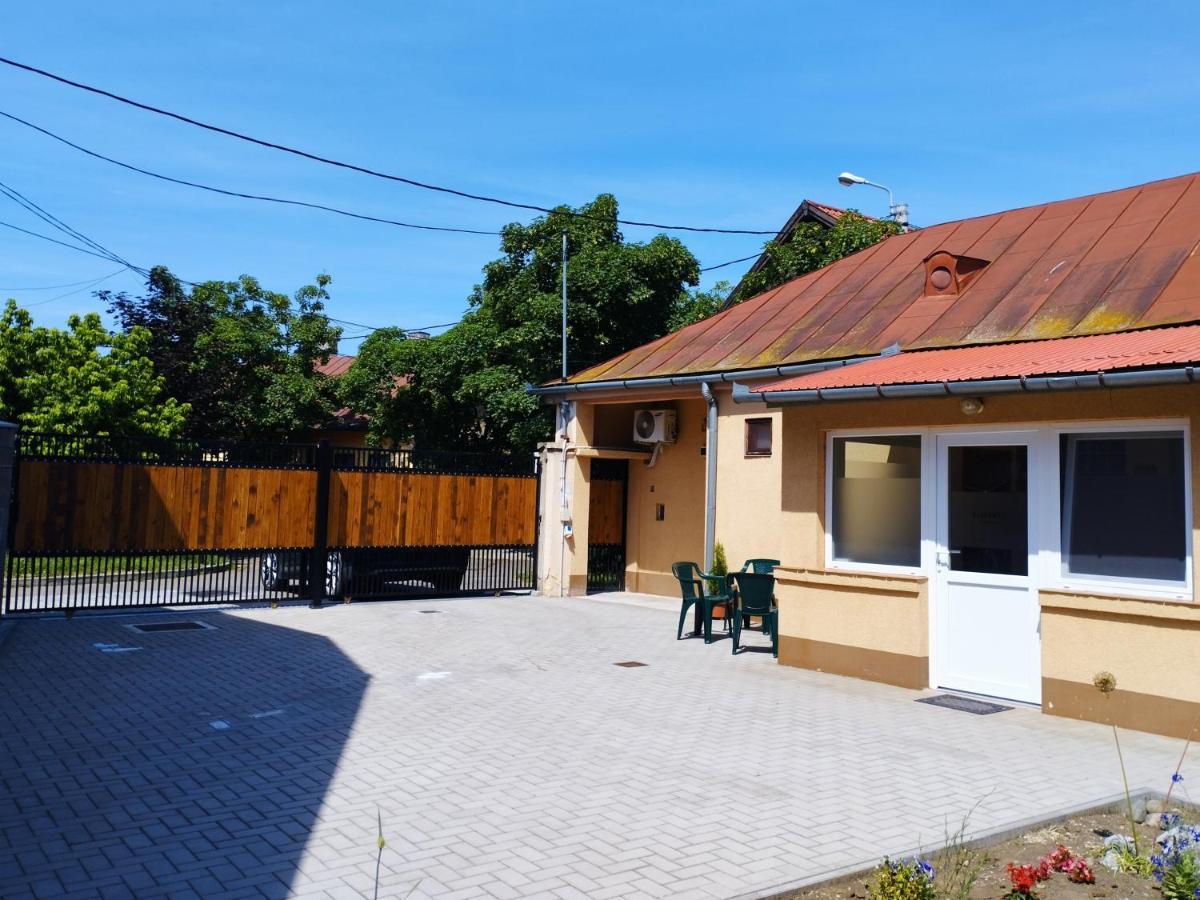 Elizabet Home Apartman Oradea Luaran gambar